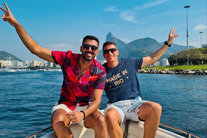 Rio de Janeiro: Shared Speedboat Tour with Beer Included! - A guided tour or a scenic boat ride?