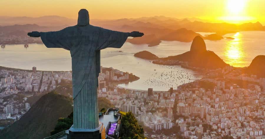 Rio de Janeiro: Skip-The-Line Christ Redeemer Private Tour - The 20-minute train through Tijuca Forest