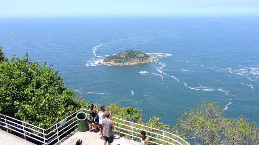 Rio de Janeiro: Sugar Loaf with Lunch and Helicopter Flight - Crossing Flamengo toward Urca
