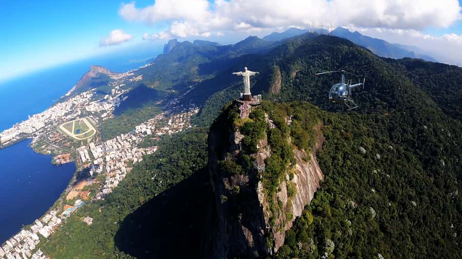 Rio de Janeiro: Sugar Loaf with Lunch and Helicopter Flight - Urca Hill gives you the first great panorama