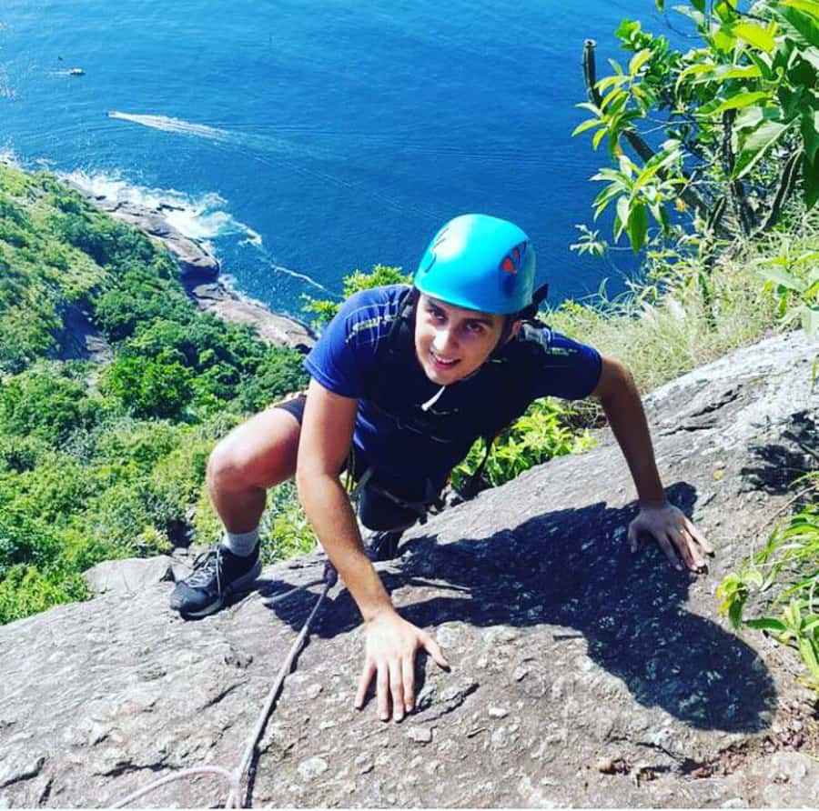 Rio De Janeiro: SUGARLOAF MOUNTAIN HIKE & CLIMB - The steep approach and the 20-meter rock wall