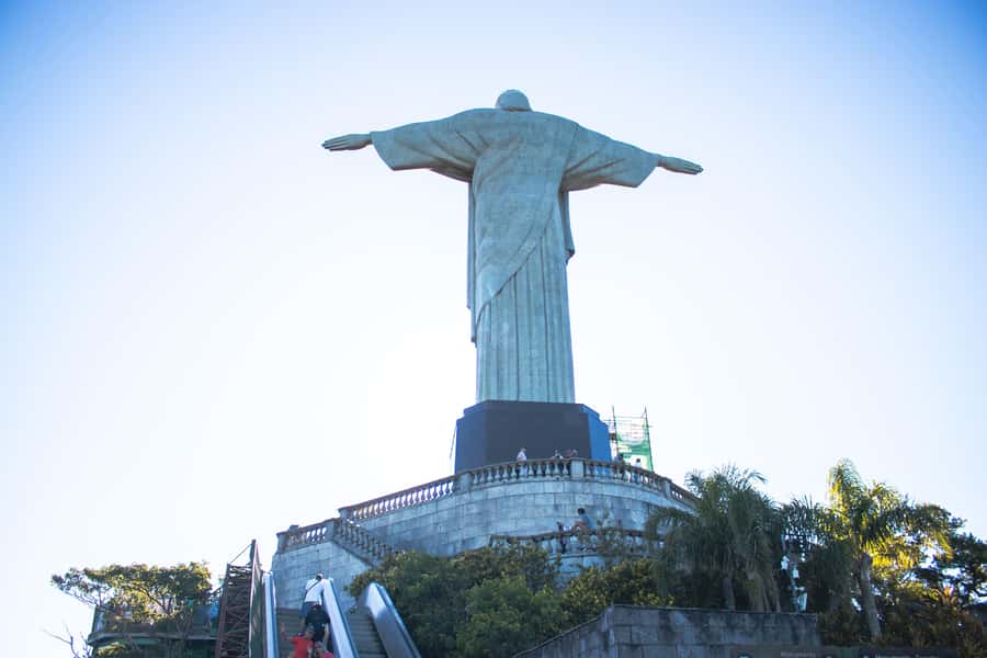 Rio de Janeiro: Sunrise at Observatory & Christ the Redeemer - Santa Teresa and the Selarón Steps add character