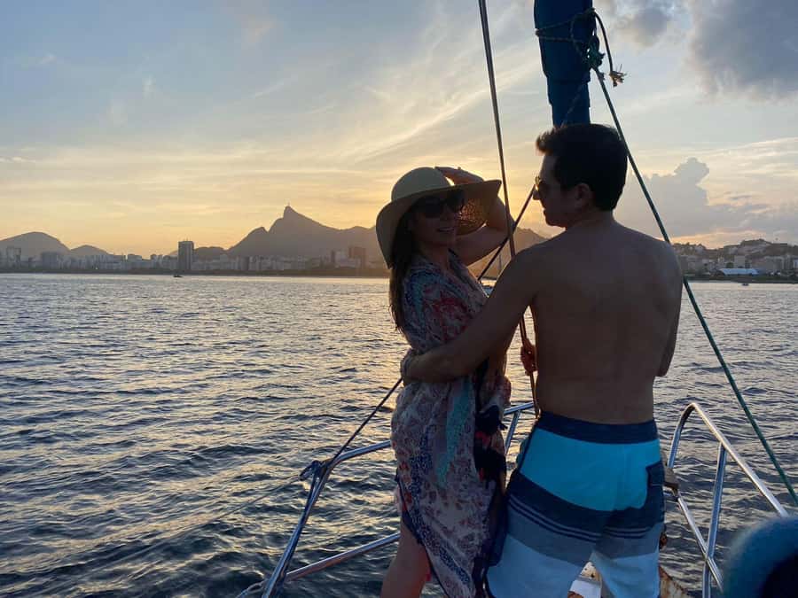Rio de Janeiro: Sunset Sailboat Tour with Open Bar - Why Guanabara Bay gives Rio a new face