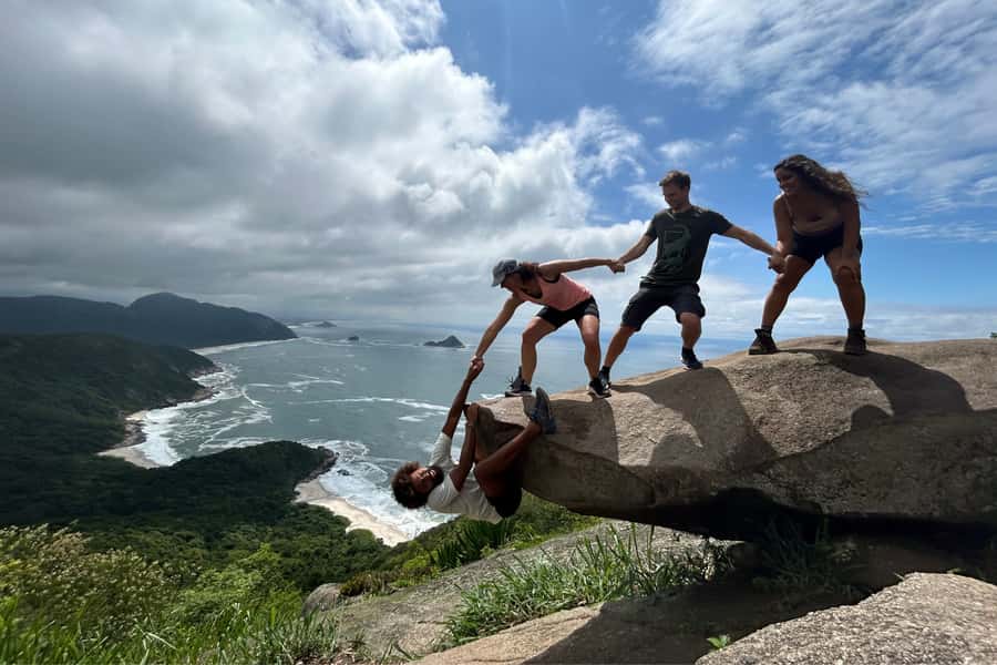 Rio de Janeiro: Telegrafo Rock Hike with Optional Beach Stop - Reaching Telégrafo Rock at 354 meters
