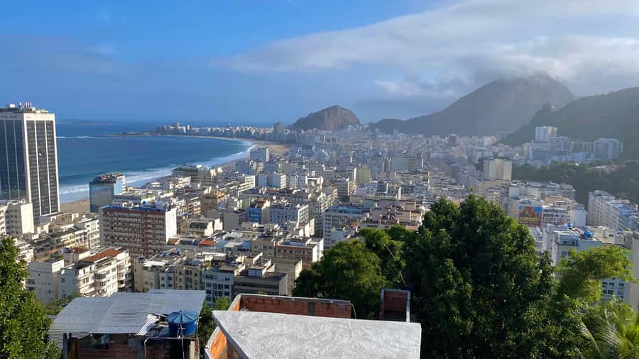 Rio: Favela Tour Imersion in Babilônia and Chapéu Mangueira - Why this walk feels different from a standard Rio tour
