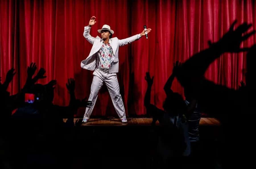 Rio: Ginga Tropical Folkloric Show & Optional Dinner - Price and value at $322 per person