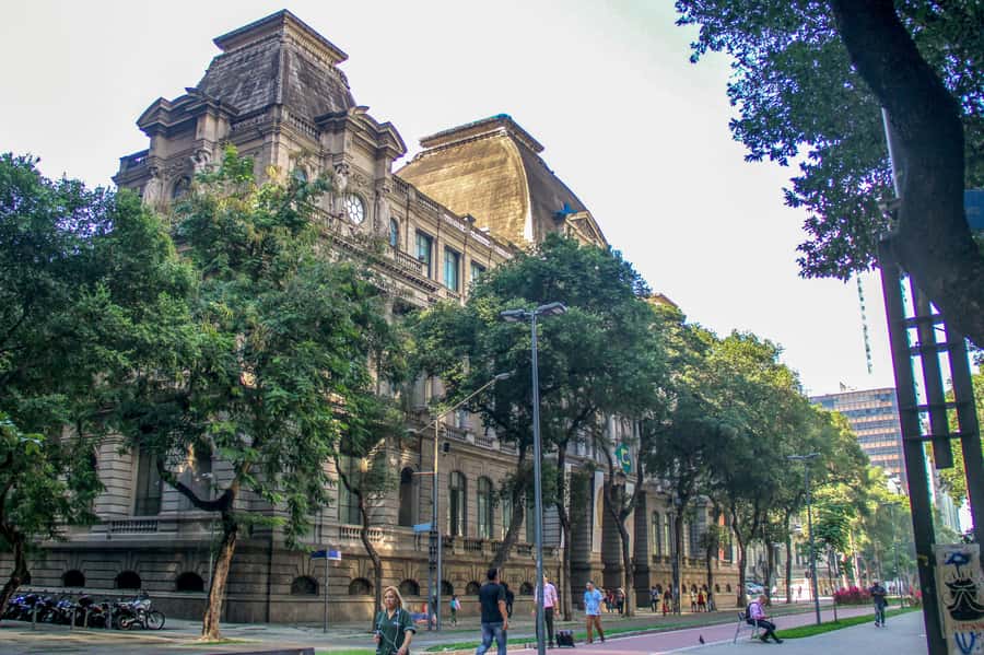 Rio: Historical Walking Tour - Tiradentes Palace and Praça XV