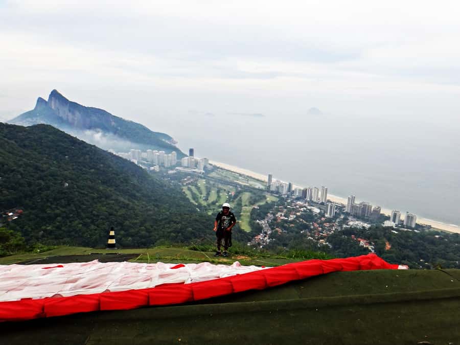 Rio: Pedra Bonita 4-Hour Hike with Free Flight Ramp Visit - Returning to São Conrado Beach