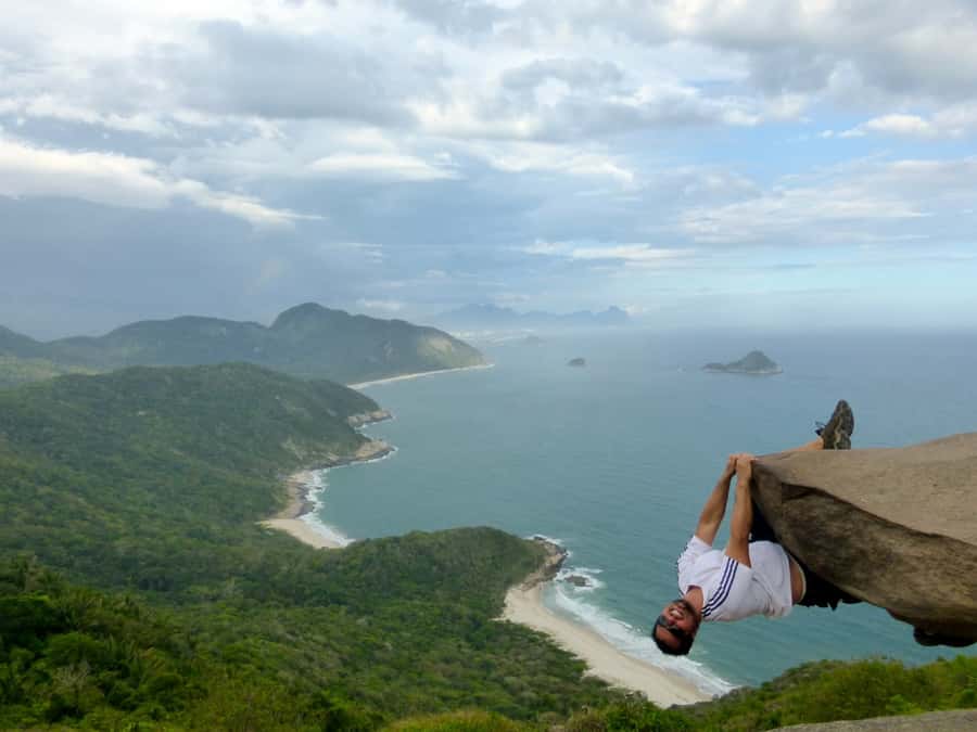 Rio: Pedra do Telégrafo Hiking & Relax in a Wild Beach - The coastal drive through Barra and São Conrado