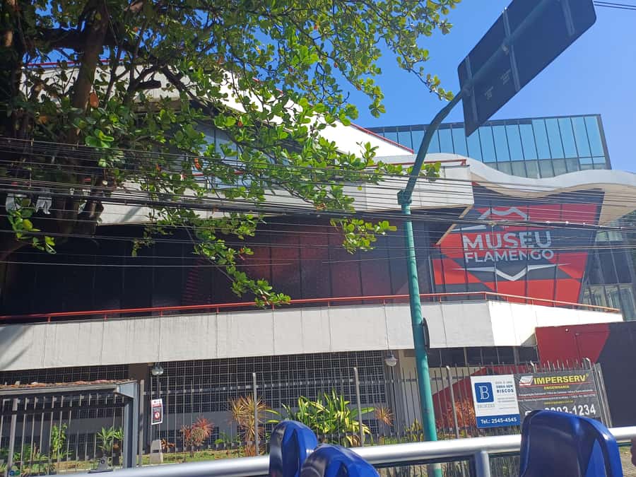 Rio Samba Bus: hop-on hop-off city tour in Rio de Janeiro - The cathedral, imperial buildings, and port area