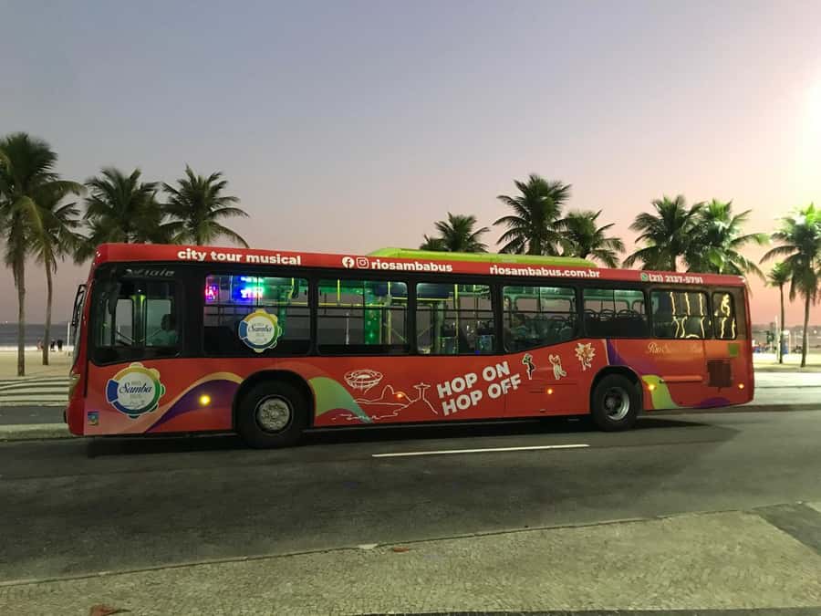 Rio Samba Bus: hop-on hop-off city tour in Rio de Janeiro - Smaller stops on the way back to the beaches