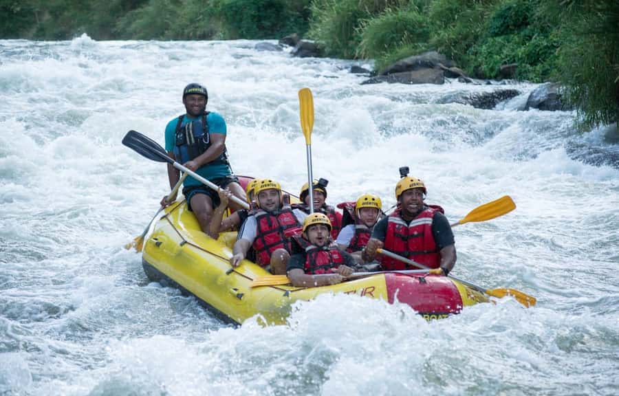 Rio: White Water Rafting Adventure tour in Rio de Janeiro - The Drive Out From Rio