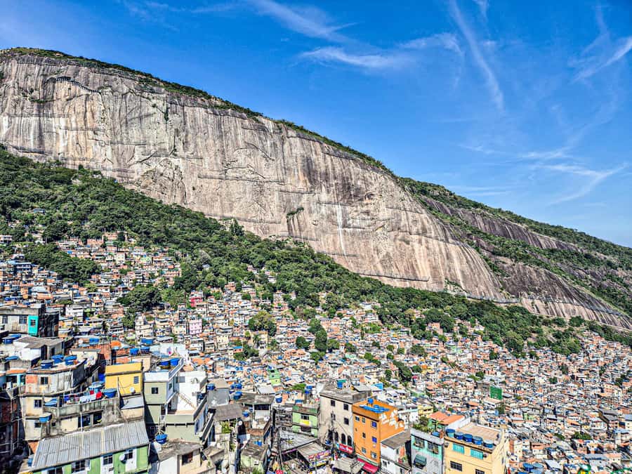 Rocinha Jeep Tour: A Journey into the Soul of the Favela! - A 40-minute stop for views and a talk