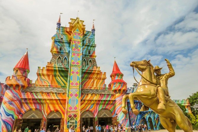 Round Trip Beto Carrero World from Balneario Camboriu - The Morning Ride From Balneário Camboriú to Penha