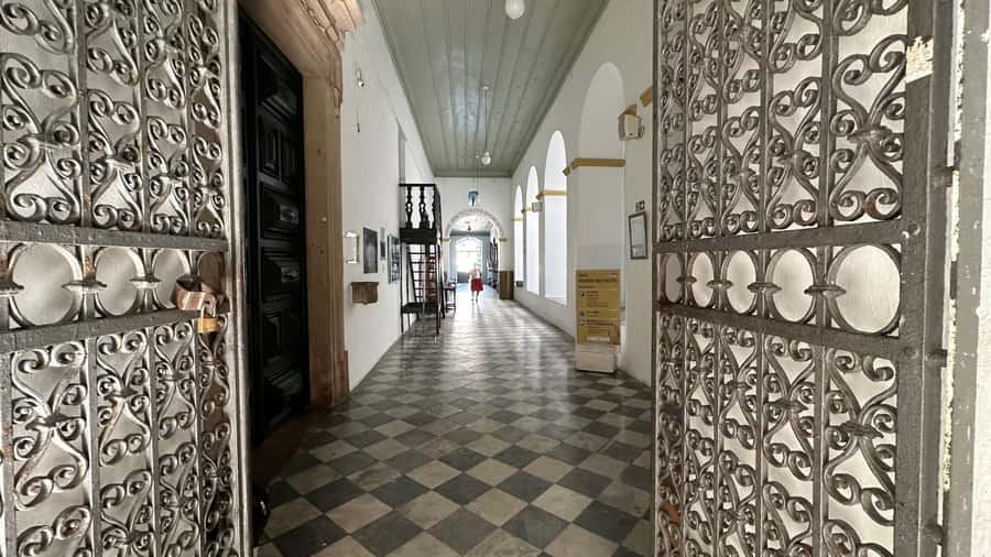 Salvador: 4-Hour Candomblé Mysteries Tour - Dique do Tororó and Salvador’s public religious symbols