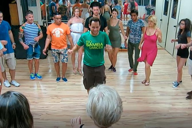 Samba Class in Copacabana - Arriving at the sixth-floor studio in Copacabana