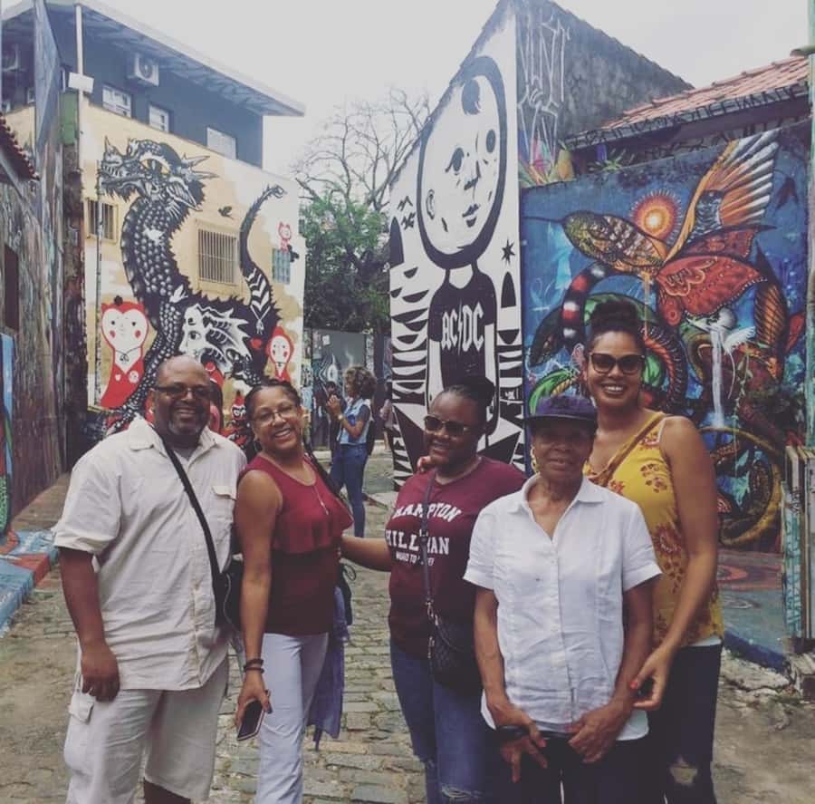 São Paulo City: 5-Hour Private Tour - Guides, vehicles, and the pace of the day