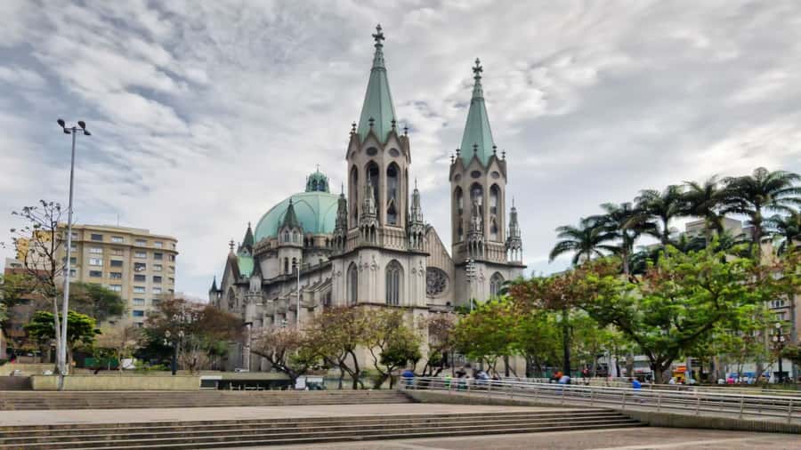 São Paulo: City Highlights Private Tour with Pickup Airport - Sé Cathedral and the historic downtown
