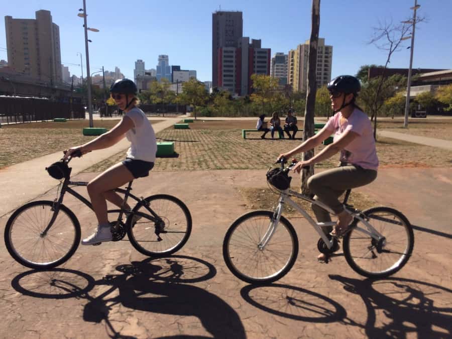 São Paulo: Downtown Historical Bike Tour - Why a bike is a smart way to meet São Paulo
