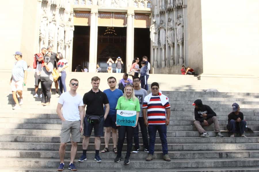 São Paulo: Downtown Walking Tour with Farol Santander Entry - Law, commerce, and the communities that built the city