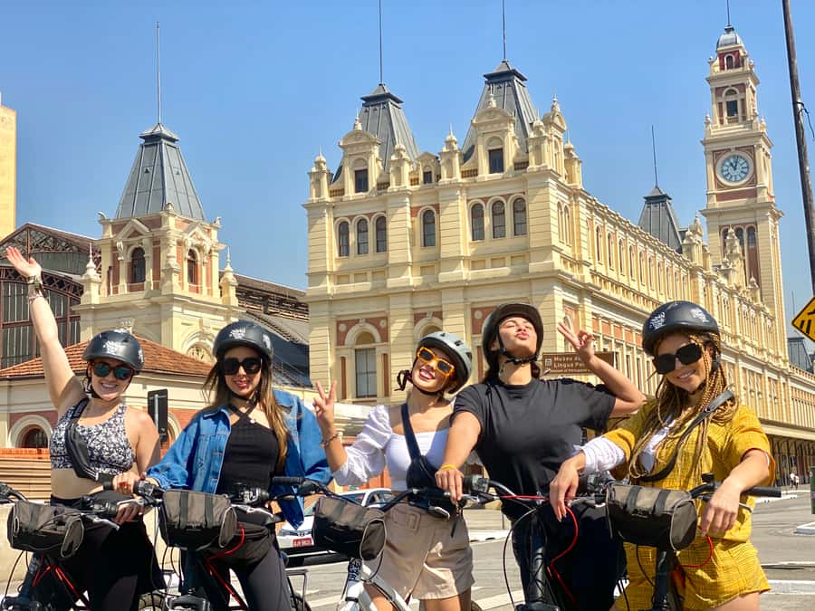 São Paulo Highlights: Culture, History, and Vibrance by Bike - Key points at a glance