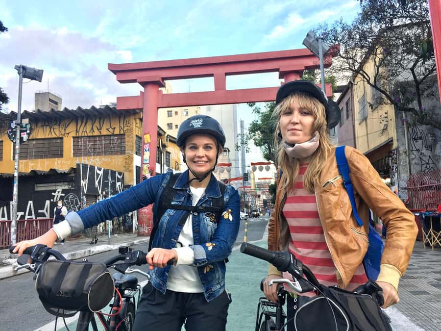 São Paulo Highlights: Culture, History, and Vibrance by Bike - Vale do Anhangabaú and the Historic Triangle