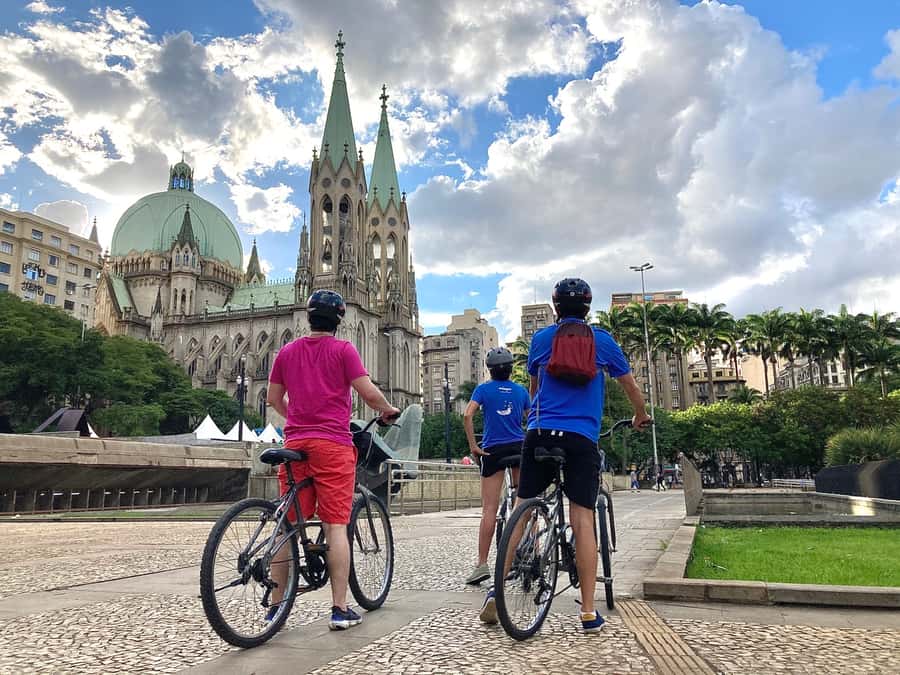 São Paulo Highlights: Culture, History, and Vibrance by Bike - Starting in Vila Mariana and heading toward Paulista