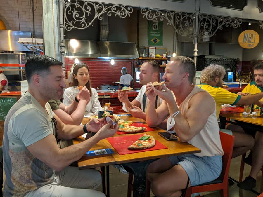 Sao Paulo, Pinheiros - Food & Graffiti Tour | in English - Starting with Brazilian snacks and a sandwich