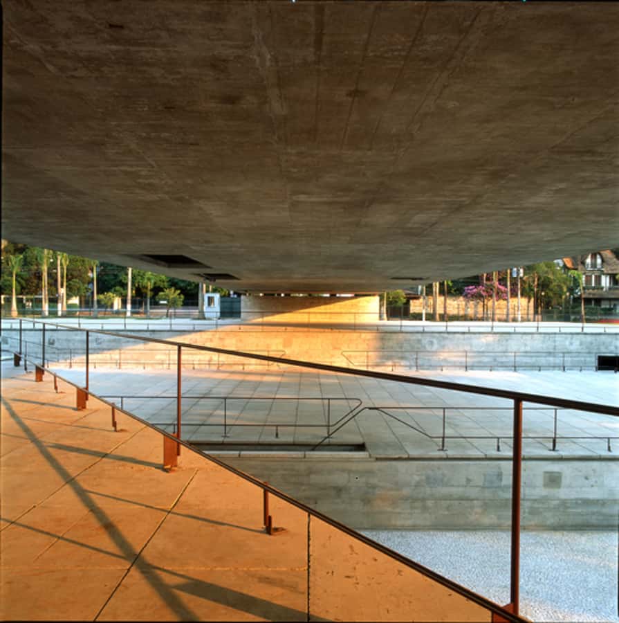 São Paulo: Private 4-Hour Architecture Tour - How the private vehicle changes the experience