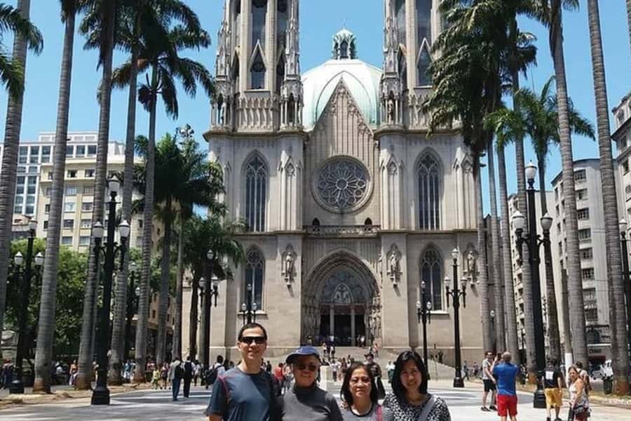 Sao Paulo: Private custom tour with a local guide - Languages, Group Size, and Booking Flexibility