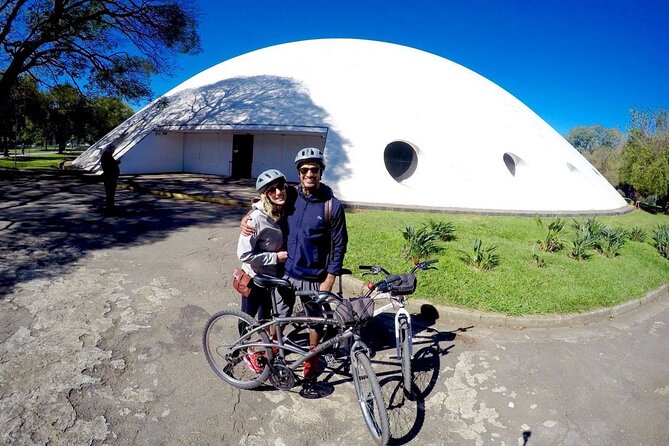Street Art and Park Bike Tour - Architecture, museums, and the city’s main avenue