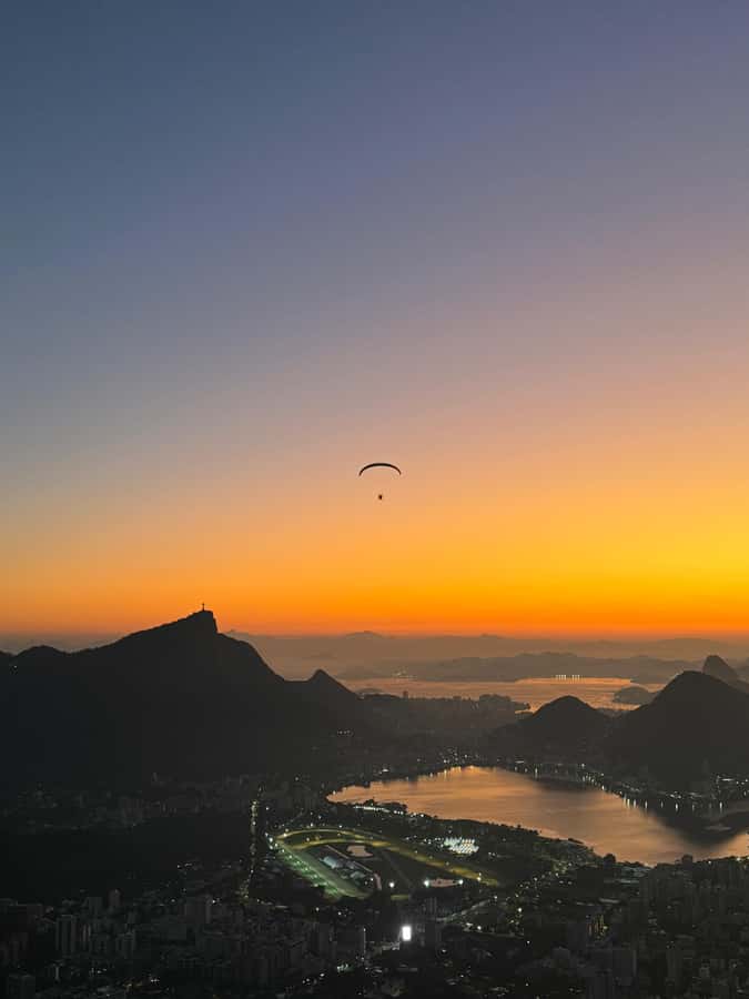 Sunrise at Morro Dois Irmãos + Vidigal Favela Experience - Starting before Rio gets busy