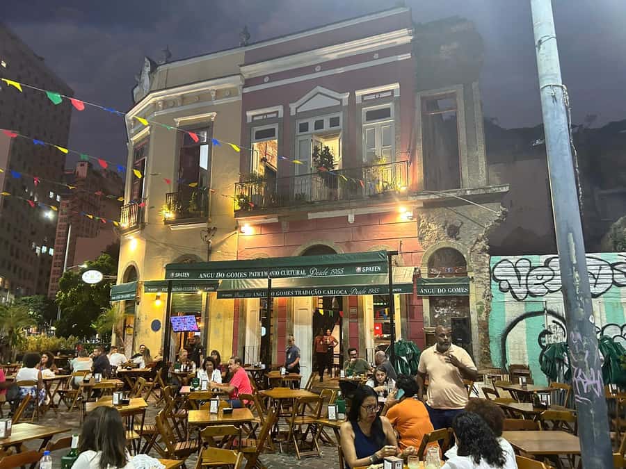 The Best Food Tour: Taste the Most Authentic Flavours of Rio - Da Pedra and the move toward samba