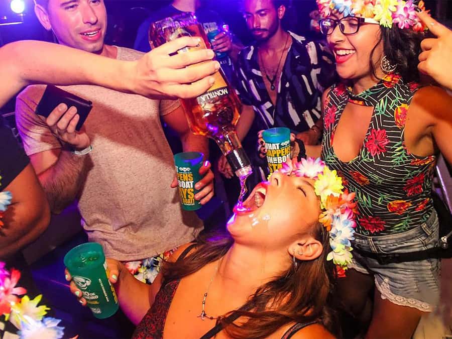 Unforgettable Boat Party - The boat changes from sightseeing platform to nightclub