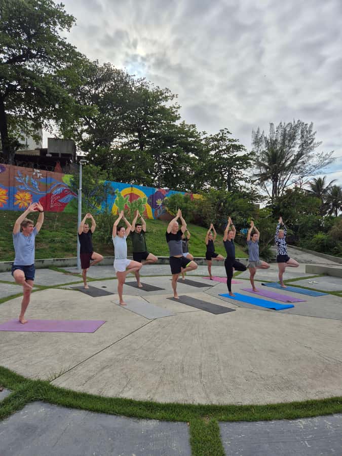 Yoga + Sound Healing - Ipanema Park - Who should book this Ipanema yoga session?